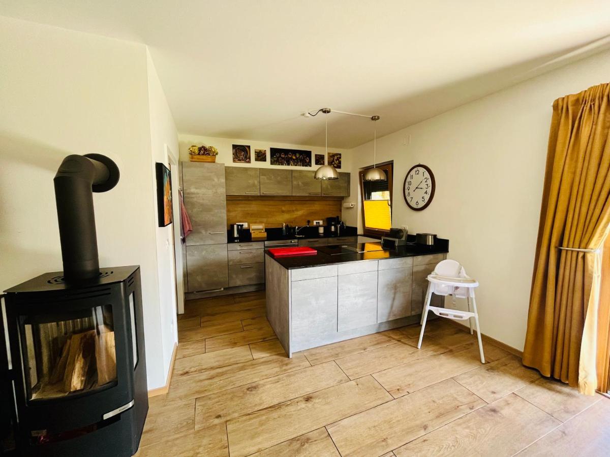Reizender Bungalow - Mit 120Qm - In Ruhiger Lage Hermagor-Pressegger See Bagian luar foto